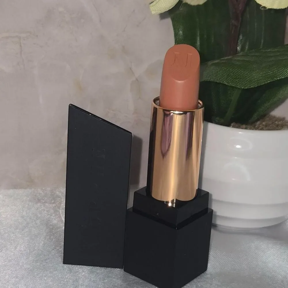 Morphe matte lipstick
